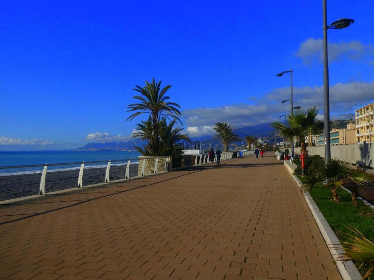 Villa Gaia - Luxury Villa, Pool & Wellness Rooms Bordighera Exterior foto