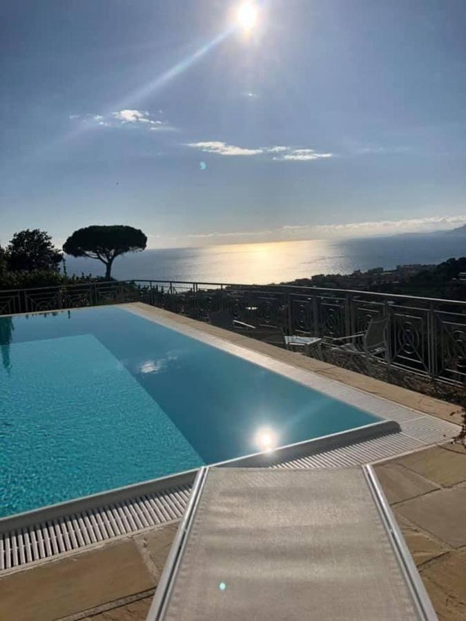 Villa Gaia - Luxury Villa, Pool & Wellness Rooms Bordighera Exterior foto