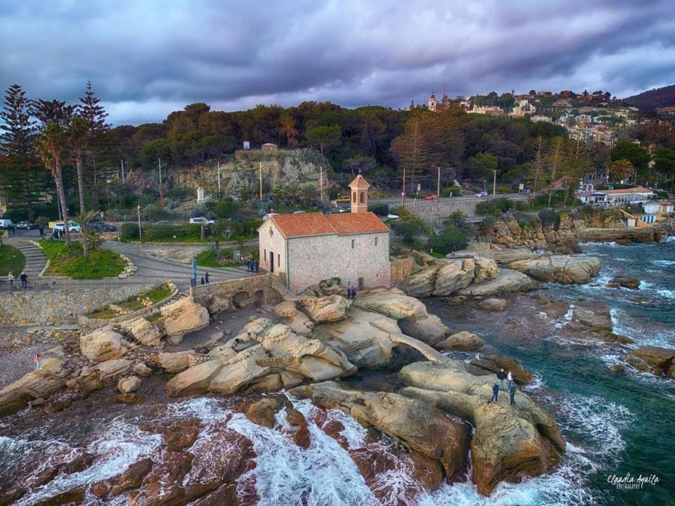 Villa Gaia - Luxury Villa, Pool & Wellness Rooms Bordighera Exterior foto