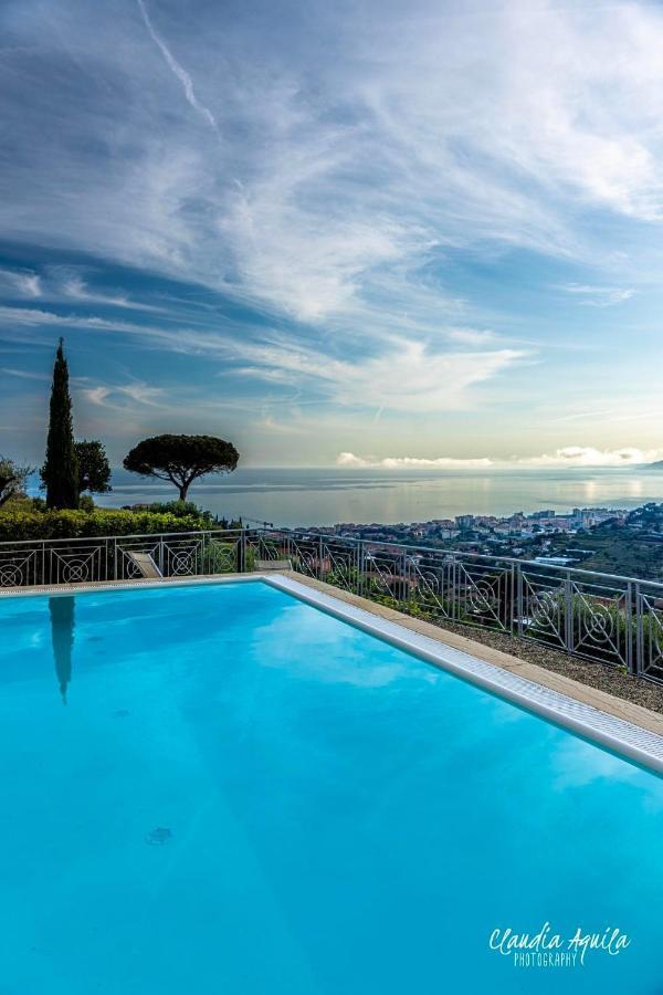 Villa Gaia - Luxury Villa, Pool & Wellness Rooms Bordighera Exterior foto