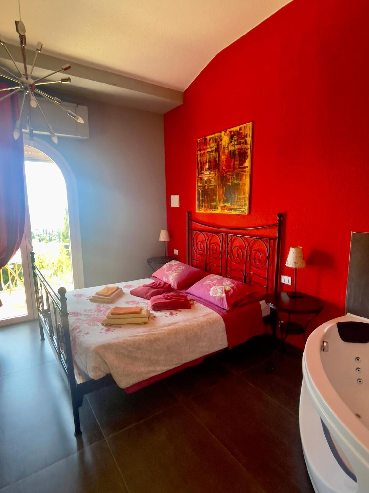 Villa Gaia - Luxury Villa, Pool & Wellness Rooms Bordighera Exterior foto